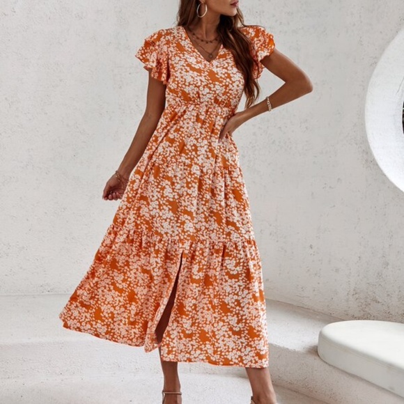 Boho Blue Floral V neck Butterfly Sleeve Dress - Picture 4 of 10